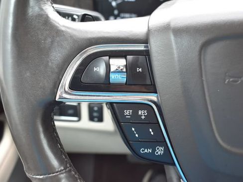 Used 2020 Lincoln Navigator Reserve w/ Luxury Package AWD/4WD image 27