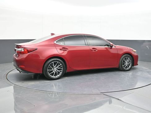 Used 2017 Lexus ES 350 w/ Luxury Package FWD image 13