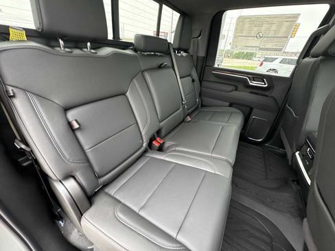 New 2026 GMC Sierra 2500 SLT w/ SLT Premium Package AWD/4WD image 28