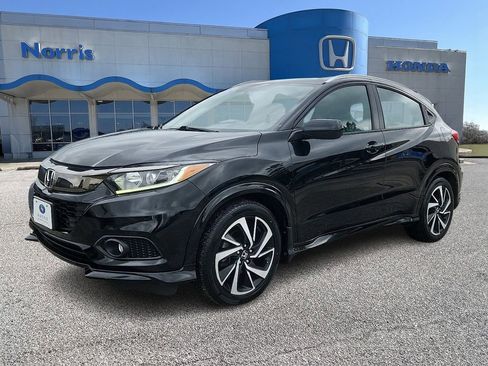 Used 2019 Honda HR-V Sport image 2