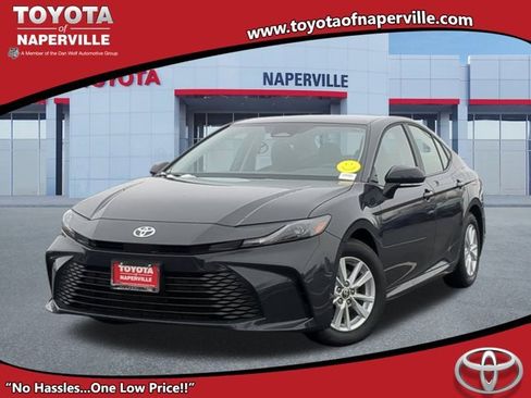 Used 2026 Toyota Camry LE image 1