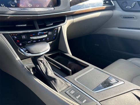 Used 2018 Cadillac CT6 Luxury image 33