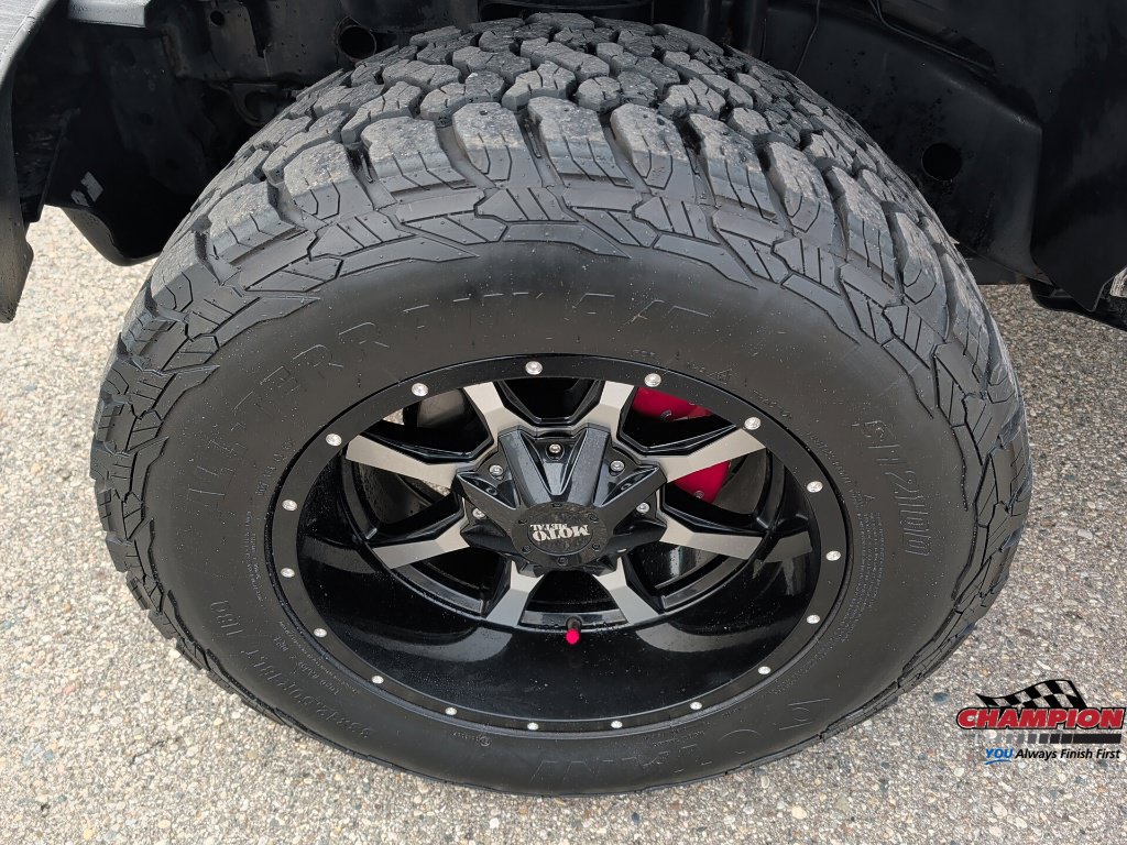 Used 2017 Jeep Wrangler Unlimited Sport w/ Connectivity Group AWD/4WD image 12
