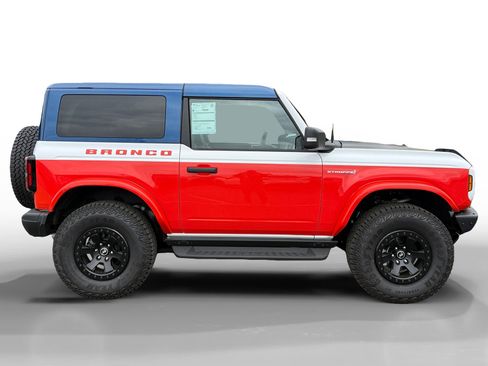 Certified 2025 Ford Bronco Stroppe Edition image 6