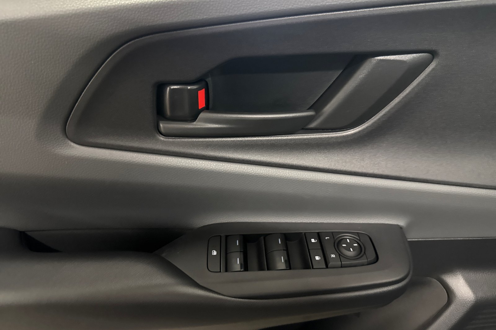 New 2027 Toyota Prius LE FWD image 12