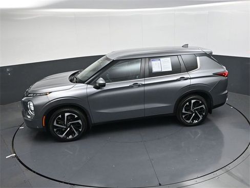 Used 2023 Mitsubishi Outlander SE image 26