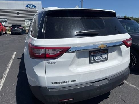 Used 2018 Chevrolet Traverse LS AWD/4WD image 6