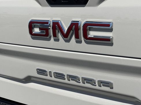 New 2026 GMC Sierra 1500 AT4X AWD/4WD image 28