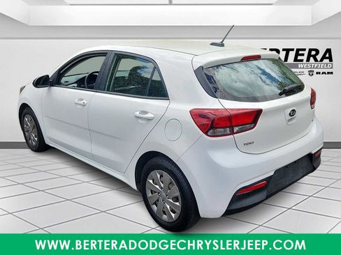 Used 2020 Kia Rio S FWD image 4