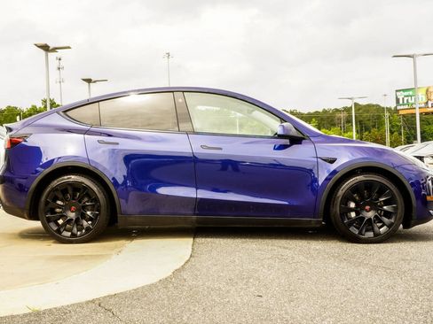 Used 2021 Tesla Model Y Long Range AWD/4WD image 6