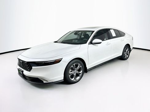 Used 2024 Honda Accord EX image 3