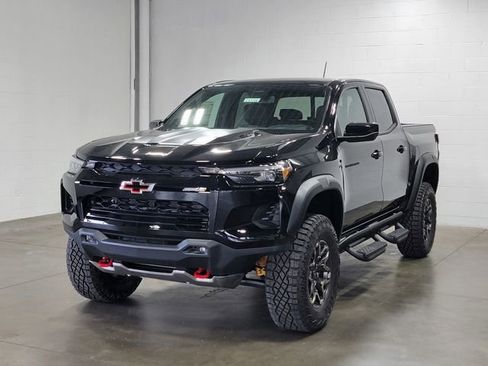 New 2026 Chevrolet Colorado ZR2 AWD/4WD image 2