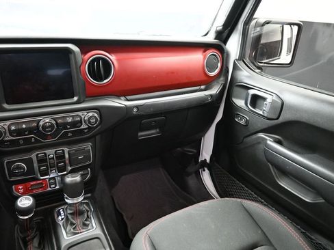 Used 2023 Jeep Gladiator Rubicon w/ LED Lighting Group AWD/4WD image 14