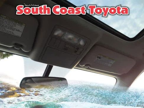 Used 2015 Toyota Venza XLE image 32