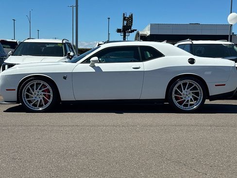 Used 2023 Dodge Challenger SRT Hellcat w/ Driver Convenience Group RWD image 7