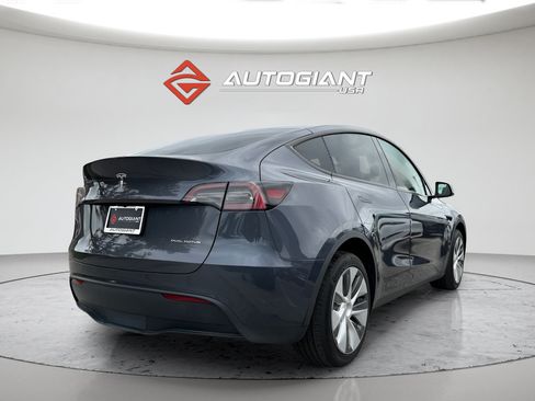 Used 2023 Tesla Model Y Long Range AWD/4WD image 7