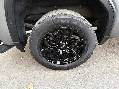 Used 2020 GMC Sierra 1500 Elevation RWD image 8