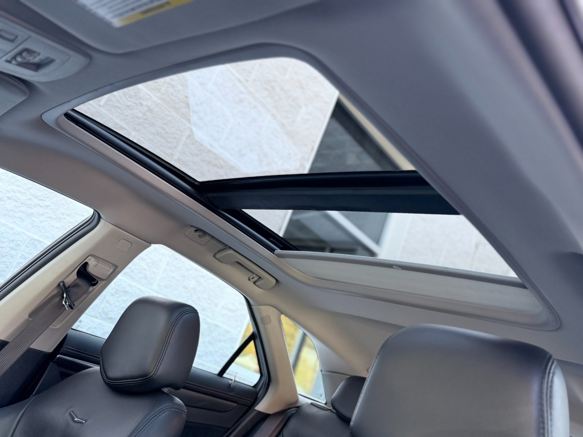Used 2011 Cadillac CTS V RWD image 29