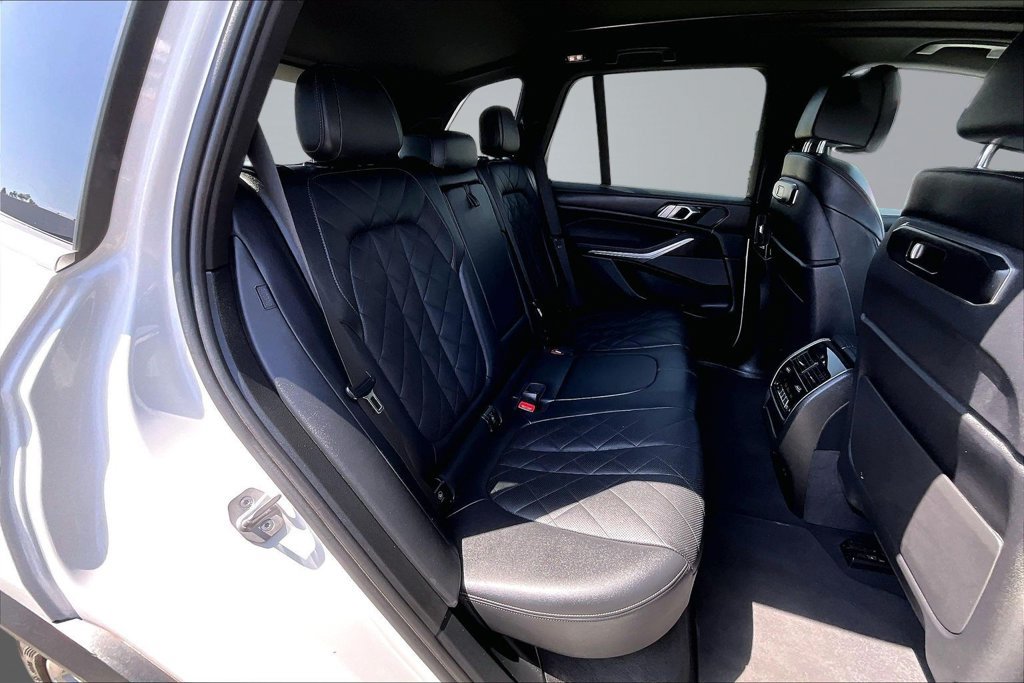 Used 2024 BMW X5 sDrive40i RWD image 18