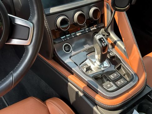 Used 2023 Jaguar F-TYPE R-Dynamic AWD/4WD image 12