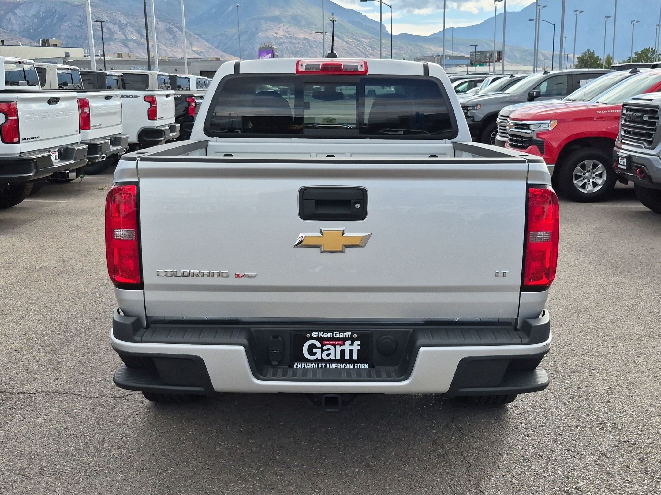 Used 2018 Chevrolet Colorado LT w/ LT Convenience Package RWD image 4
