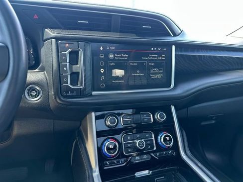 Used 2023 GMC Yukon XL Denali w/ Advanced Technology Package AWD/4WD image 25