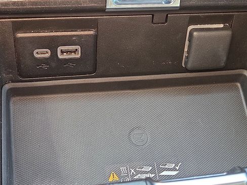 Used 2022 GMC Yukon Denali w/ Denali Ultimate Package image 29