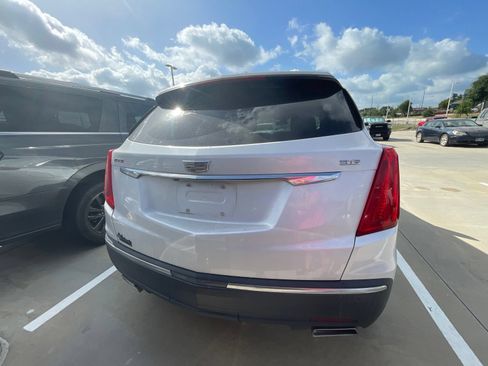 Used 2018 Cadillac XT5 Luxury w/ Driver Awareness Package FWD image 5
