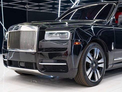 Used 2019 Rolls-Royce Cullinan AWD/4WD image 4