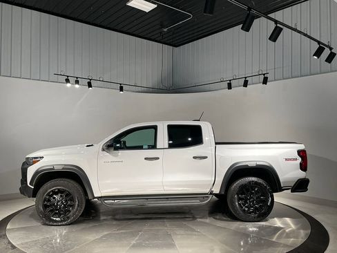 Used 2023 Chevrolet Colorado Trail Boss w/ LPO, Skid Plate Package AWD/4WD image 16