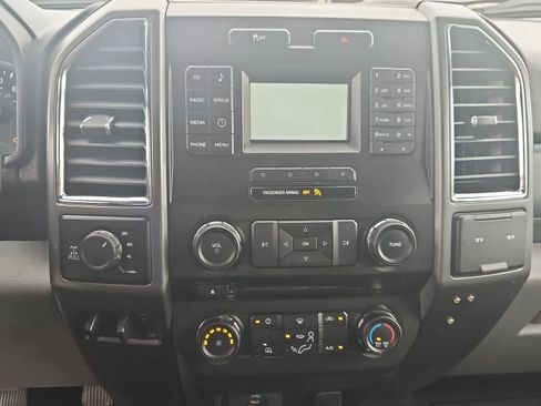 Used 2018 Ford F350 XLT image 26