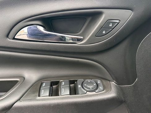 Certified 2024 Chevrolet Equinox LT image 26