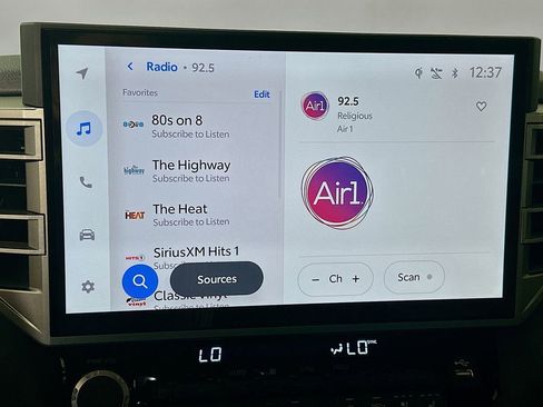 Used 2025 Toyota Tundra Limited image 15