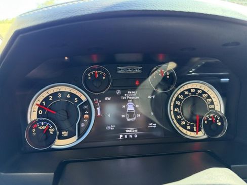Used 2017 RAM 1500 Laramie w/ Convenience Group AWD/4WD image 20