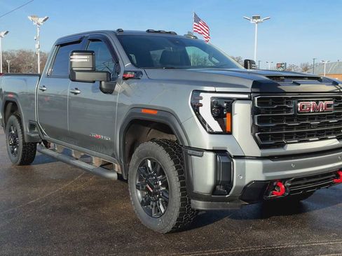 Used 2024 GMC Sierra 2500 AT4 w/ Max Trailering Package image 8