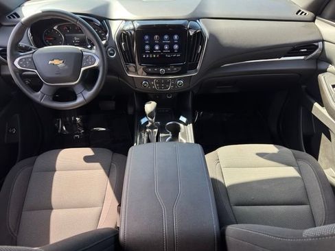 Used 2023 Chevrolet Traverse LT AWD/4WD image 13