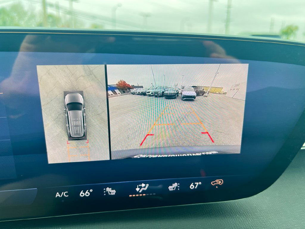 Used 2025 Buick Enclave Preferred w/ Power Package FWD image 30