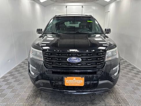 Used 2017 Ford Explorer Sport AWD/4WD image 2