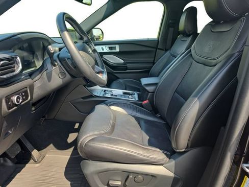 Used 2023 Ford Explorer ST w/ Equipment Group 401A AWD/4WD image 11