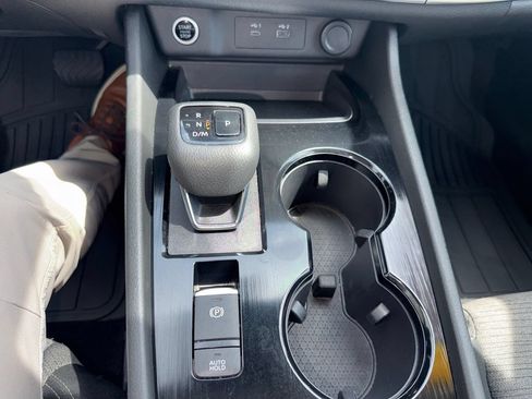 Used 2023 Nissan Rogue SV AWD/4WD image 25
