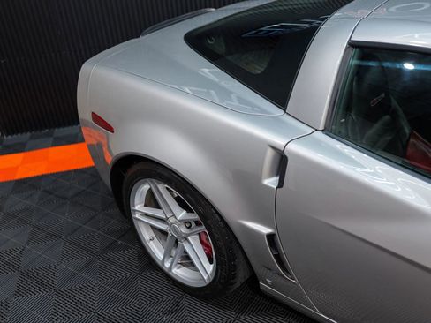 Used 2006 Chevrolet Corvette Z06 RWD image 9