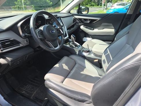 Used 2023 Subaru Outback Limited AWD/4WD image 4
