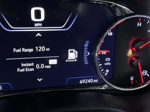 Used 2023 GMC Acadia AT4 w/ Technology Package image 12