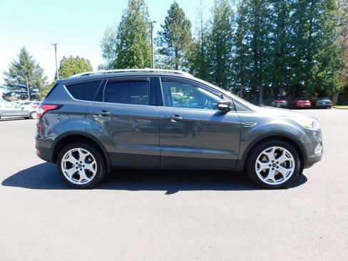 Used 2017 Ford Escape Titanium w/ Equipment Group 301A image 23