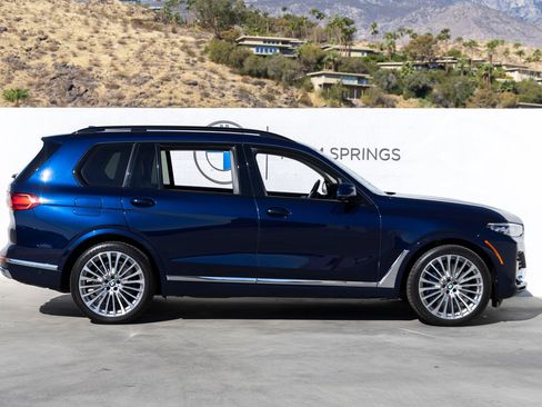 Used 2022 BMW X7 xDrive40i w/ Premium Package AWD/4WD image 6