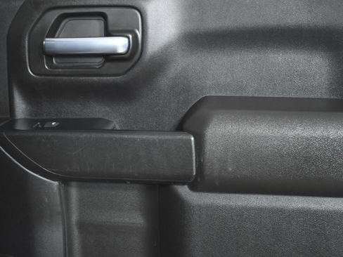 Used 2023 Chevrolet Silverado 1500 Custom image 23