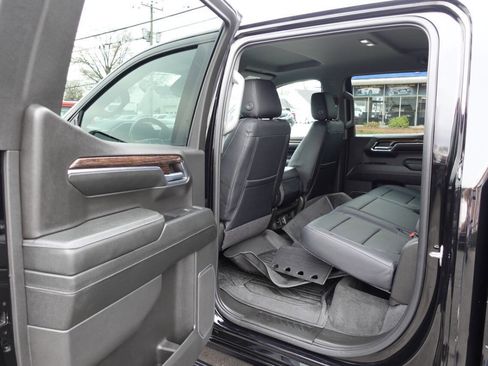 Used 2024 GMC Sierra 1500 Elevation image 18