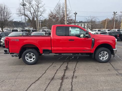 New 2026 Ford F250 XLT w/ FX4 Off-Road Package image 4
