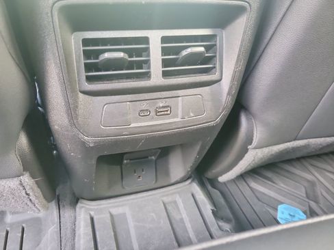 Used 2023 GMC Canyon Elevation w/ Elevation Premium Package AWD/4WD image 29