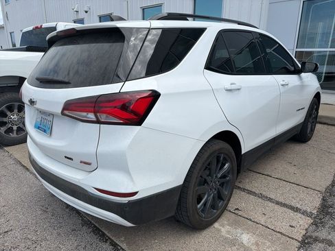 Used 2022 Chevrolet Equinox RS w/ RS Leather Package image 3